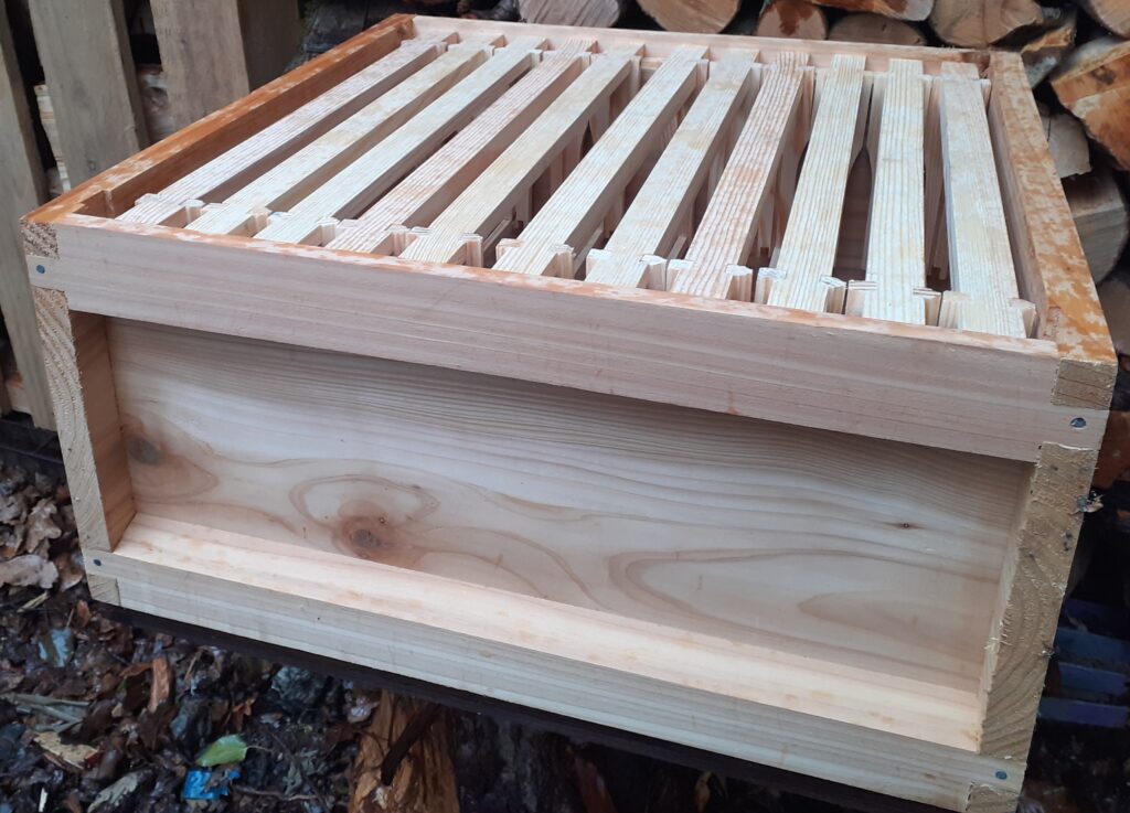 National Brood Box Complete with 11 Frames and Foundation
