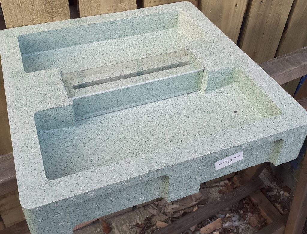 Polystyrene National Feeder
